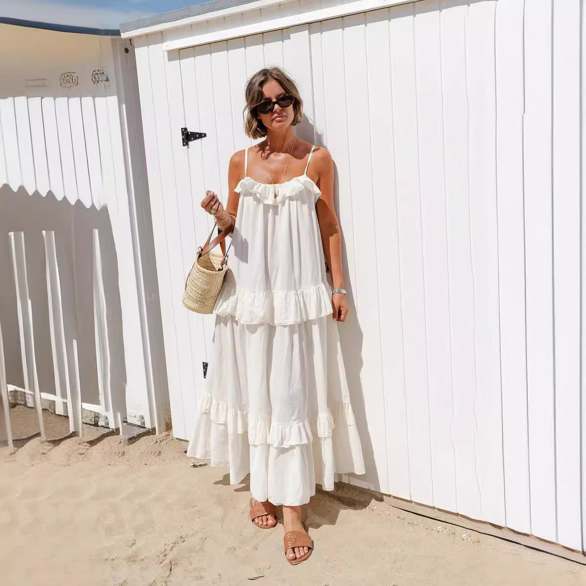 Damklänning – Maxilängd – Flowy Passform – Volangkrage – Spagettiband – Lagerkjol