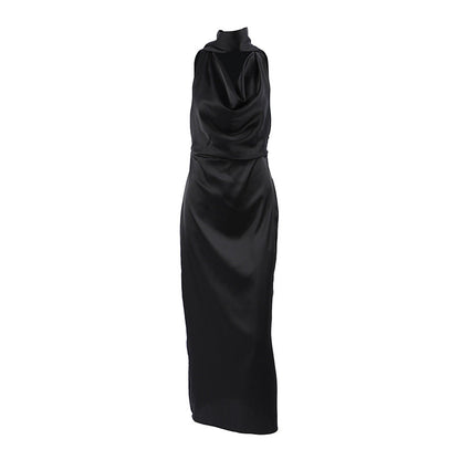 Damklänning – Satin Bodycon – Halterneck – Draperad Cowlringning – Midilängd