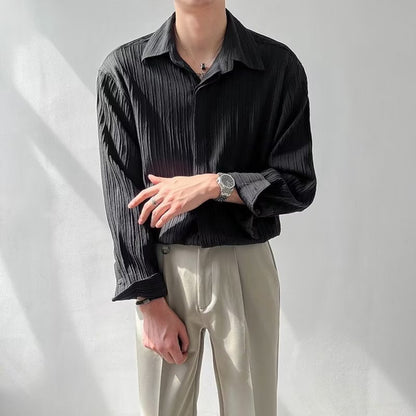 Unisex långärmad skjorta – krinklad struktur – oversized passform – avslappnad stil