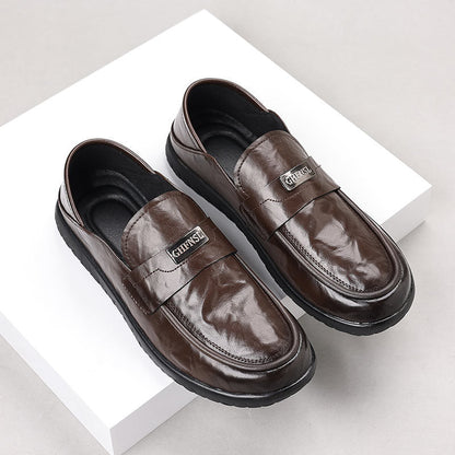 Herrloafers – Slip-on modell – Dekorativ rem – Gummisula – Vardag och kontor