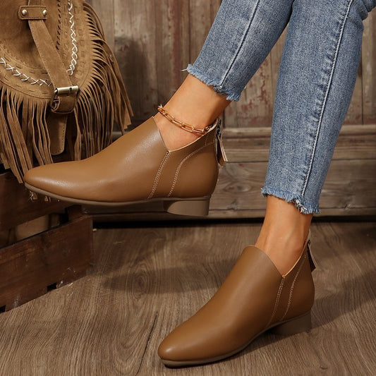 Dam Ankelboots – Slim Passform – Pointig Tå – Bakdragkedja – Elegant Design