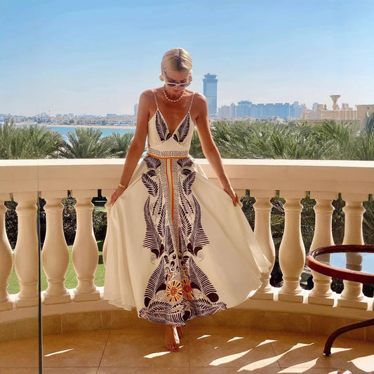Damklänning Maxi – Halterneck – Öppen Rygg – Mönstrad – Lätt och Flödande Passform