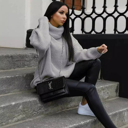 Damtröja i stickat – Oversize passform – Polokrage – Ribbad ärm och struktur