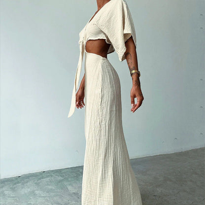 Damklänning Maxi – Slim Fit – V-Ringning – Midjeurtag – Öppen Rygg – Kort Ärm