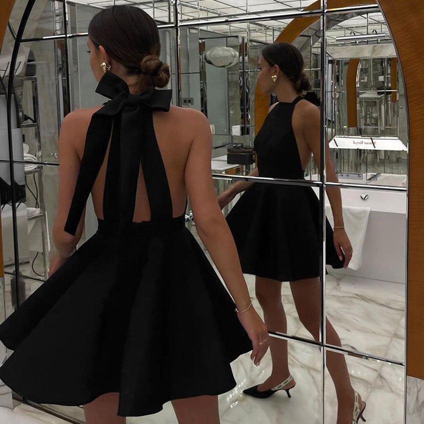 Damklänning – Halterneck – A-linjeformad – Rygglös – Kort – Elegant festklänning