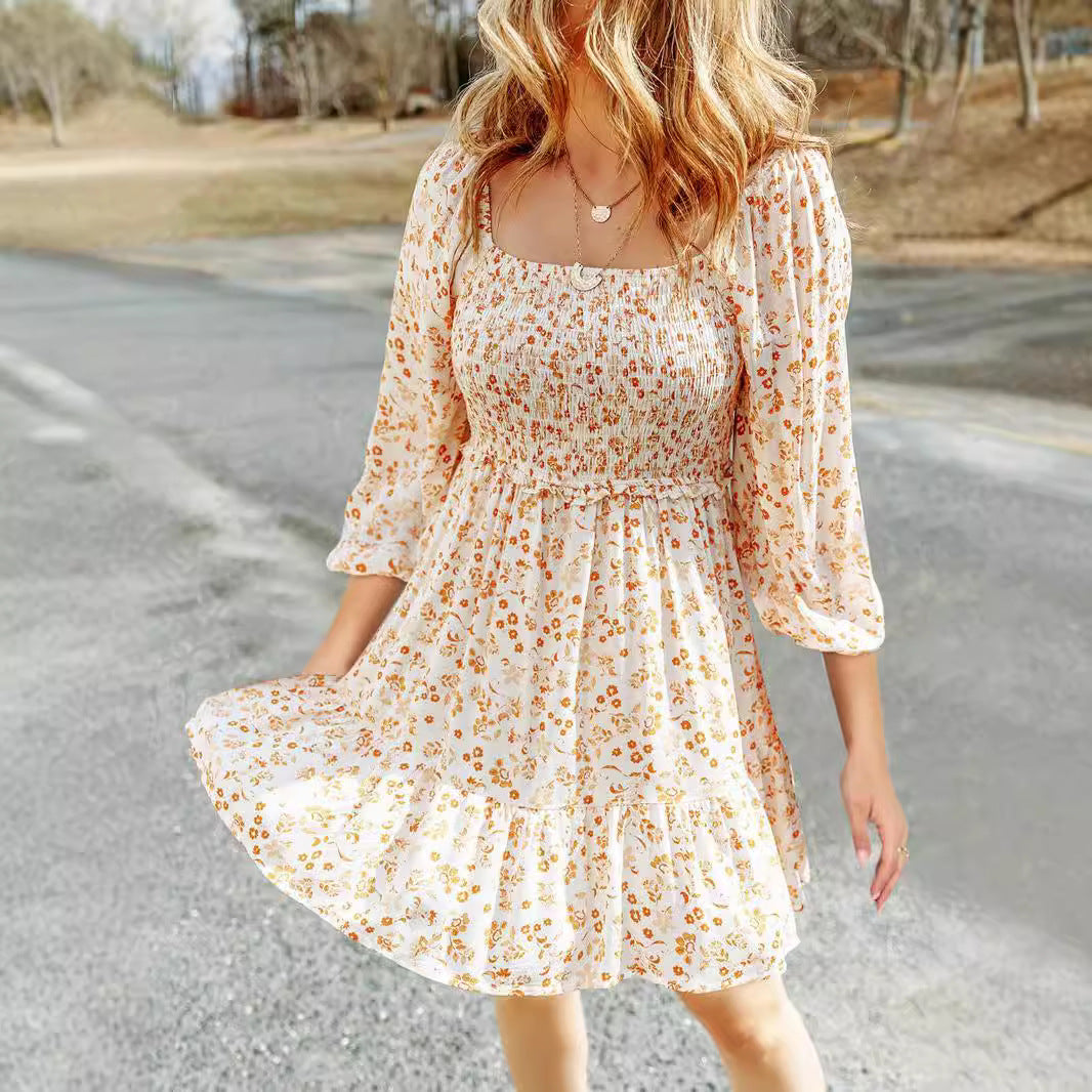 Damklänning – A-linjeformad – Kort ärm – U-ringning – Smockliv – Blommigt mönster