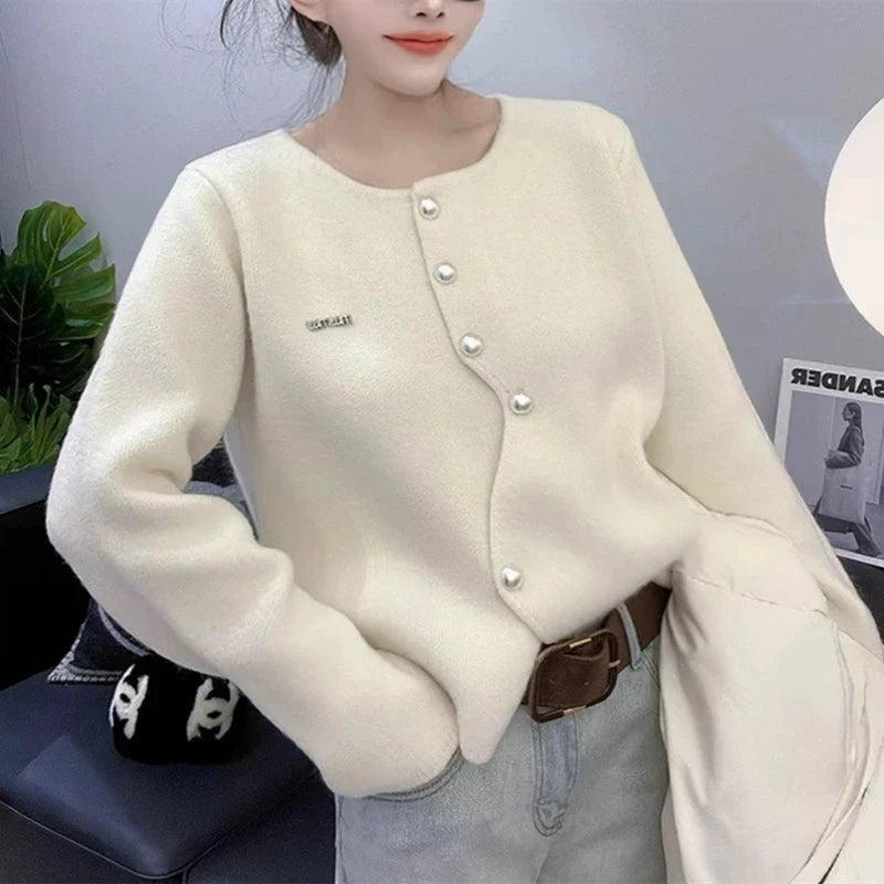 Damkofta – Ullmix – Avslappnad Passform – Oregelbunden Knäppning – Lång Ärm