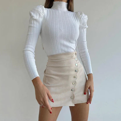Dam Mini Kjol – Slim Fit Mocka – A-linje Siluett – Knappdetalj på Sidan