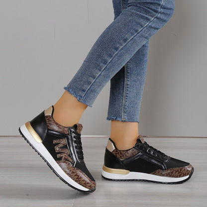 Dam Sneakers – Lågskaftad Passform – Andningsbart Material – Sportig Stil
