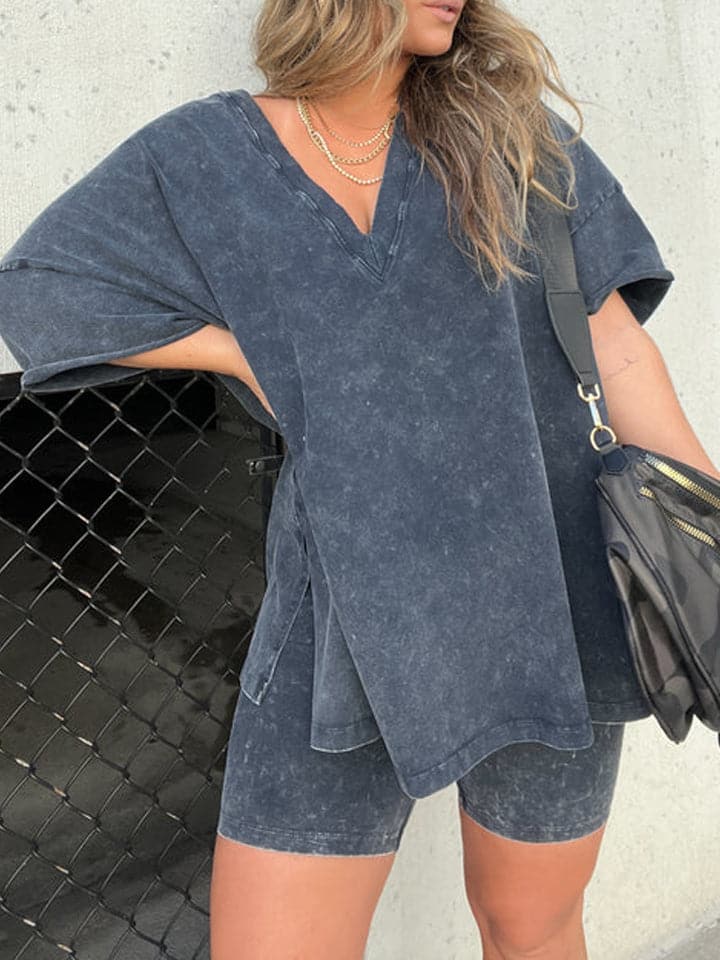 Dam T-shirt Oversized – V-ringning – Kortärmad – Cykelshorts Set – Bekväm Passform