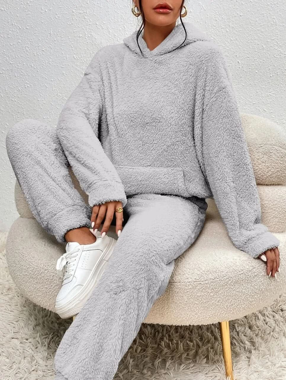 Bekväm Lyxig Hoodie och Jogger Set för kvinnor