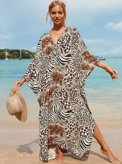 Dam Kaftan - Lätt och Luftig - Djurmönstrad - V-ringning - Vida Ärmar - Strandmode