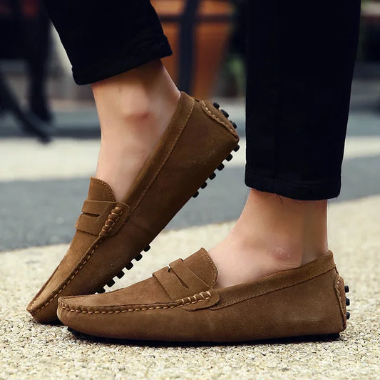 Herrloafers – Mockasinsiluett – Mjuk Mockakänsla – Slip-on – Pennyrem – Halkfri Sula
