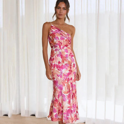 Klänning för Dam - One-Shoulder - Figurnära Midi - Elegant och Flödande
