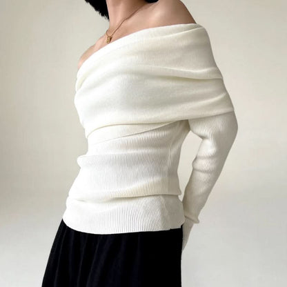 Off-shoulder ribbstickad topp – Figurnära passform – Draperad vikdesign – Långärmad