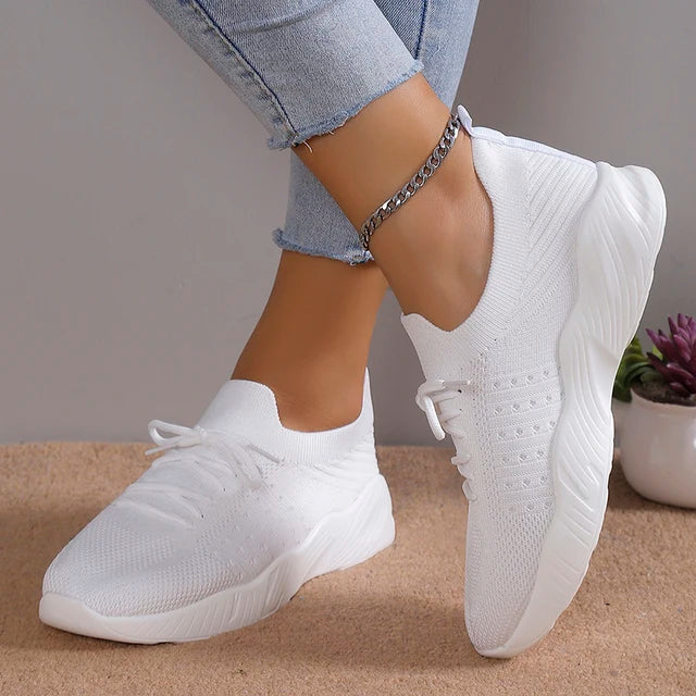 Dam Sneakers – Slip-on Modell – Mjukstickad Ovandel – Dämpad Sula – Lätt och Smidig