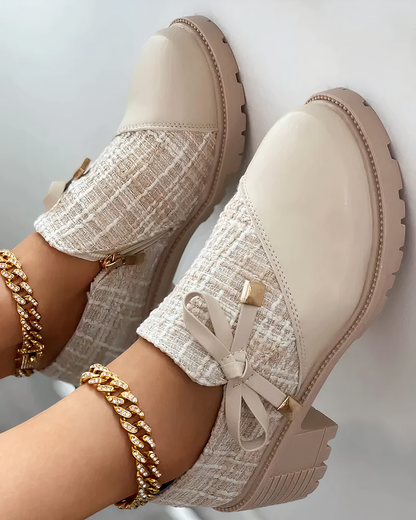 Damstövletter – Chunky Klack – Vävd Ovandel – Rund Tå – Sidodragkedja – Rosdetalj