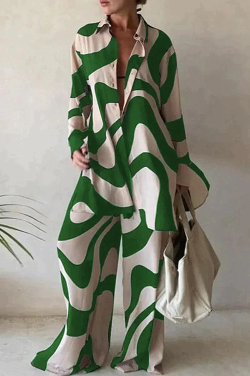 Dams Set – Oversized Skjorta & Vida Byxor – Abstrakt Mönster – Luftigt & Bekvämt