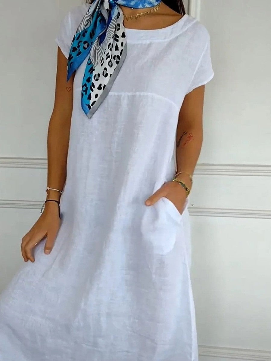 Damklänning midi – avslappnad passform – kort ärm – rund hals – andningsbart tyg