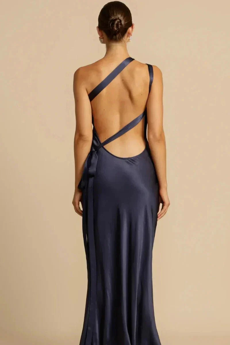 Dam Klänning – Maxilängd – Satin – Figurnära – Elegant Asymmetrisk One-Shoulder