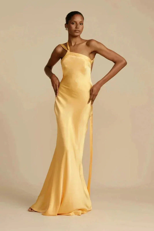 Dam Klänning – Maxilängd – Satin – Figurnära – Elegant Asymmetrisk One-Shoulder