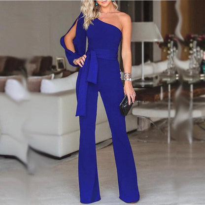 Damjumpsuit – One Shoulder – Slim Fit – Bälte i midjan – Utsvängda ben