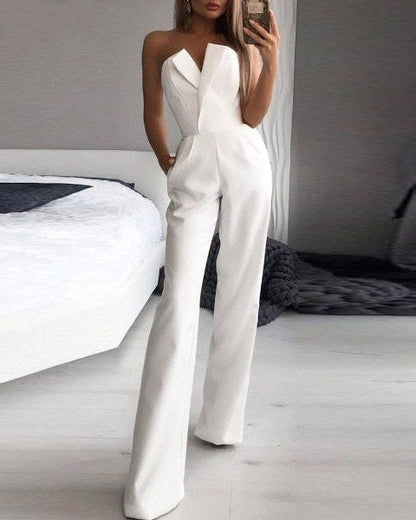 Dam Jumpsuit – Axelbandslös – Figurnära Liv – Vida Ben – Elegant Festplagg