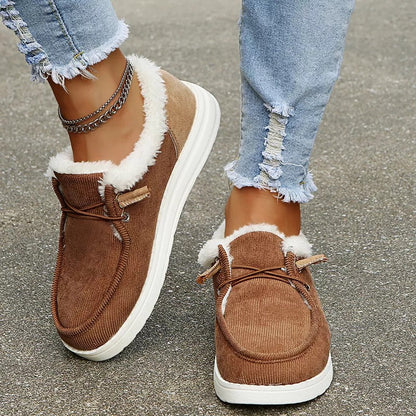 Dam Slip-on Skor – Tyg med Fleecefoder – Moc Toe – Platåsula – Avslappnad Passform