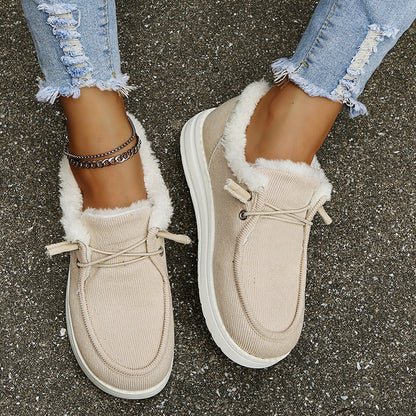 Dam Slip-on Skor – Tyg med Fleecefoder – Moc Toe – Platåsula – Avslappnad Passform