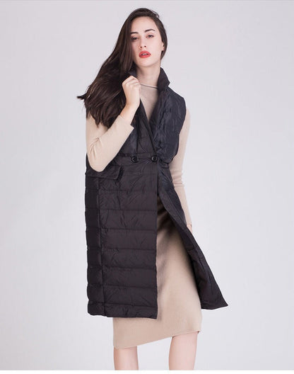 Damväst – Smal Passform – Duvfjädervadderad – Knälång – Quiltad med Dubbelknäppning
