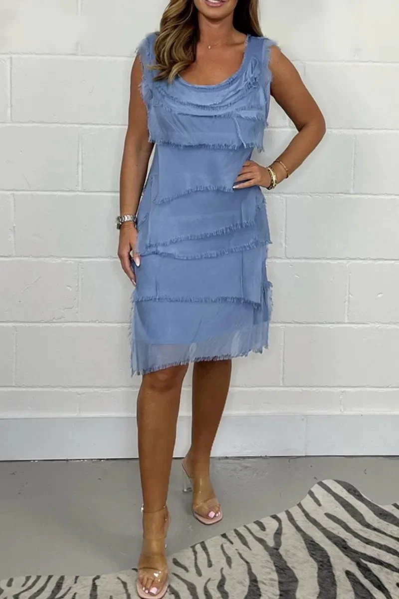 Damklänning utan ärmar – Chiffon – Avslappnad passform – Fransdetaljer – Knälång