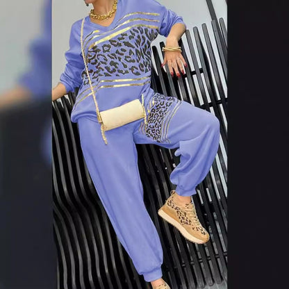 Damset med sweatshirt och byxa – Avslappnad passform – Leopardmönster – Metallisk detalj