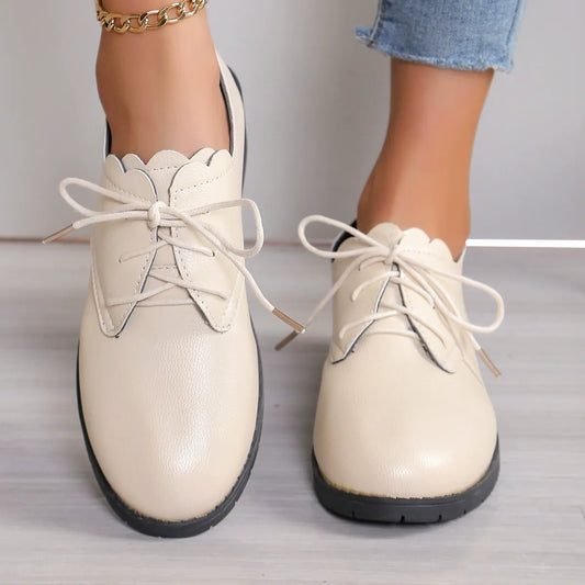 Dam Lace-Up Skor – Läder – Klassisk Siluett – Tjock Klack – Skulpterad Kant