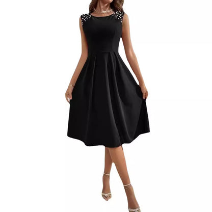 Damklänning midi – Figursydd midja – A-linjeform – Pärldetaljer axlar – Ärmlös