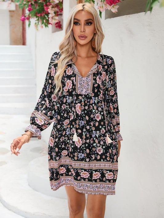 Damklänning – A-linjeformad – V-ringning med brodyr – Lång ärm med puffeffekt – Bomull – Blommigt mönster – Bohemisk stil