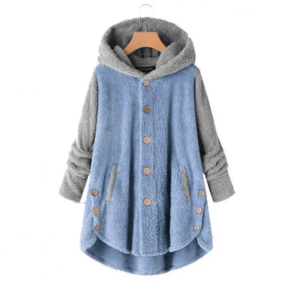 Dam Hooded Kappa – Oversized Passform – Fuzzy Fleece – Knäppning – Asymmetrisk Fåll