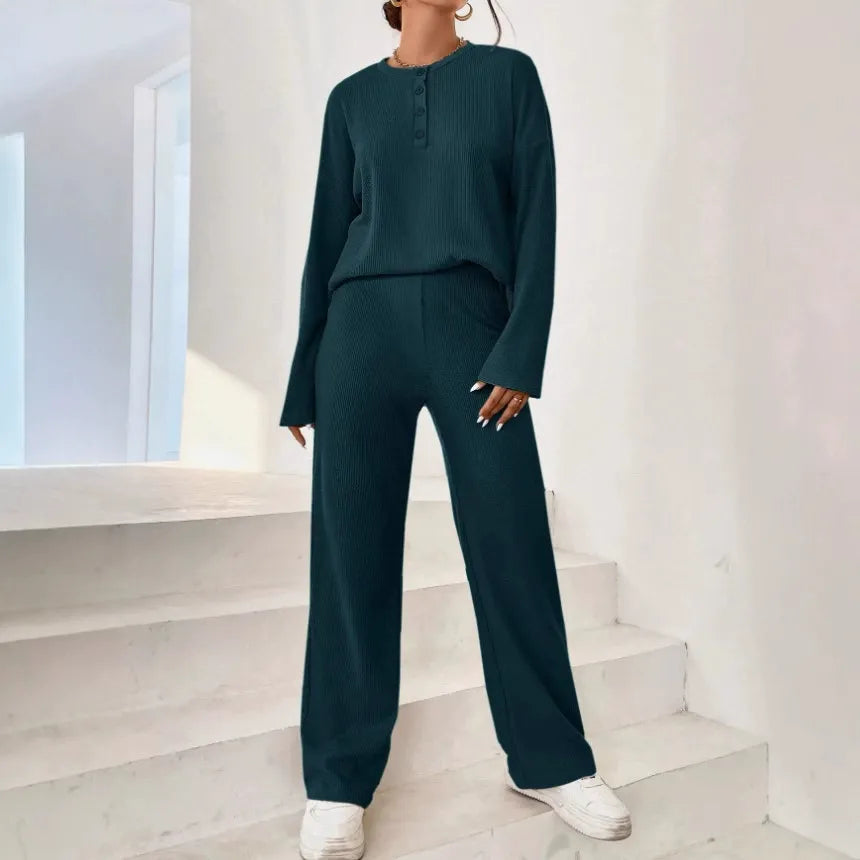 Dam Loungewear Set – Ribbad Stickning – Avslappnad Passform – Pullover och Byxor
