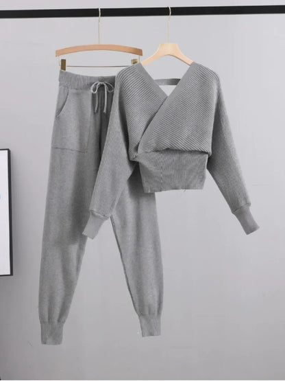 Damset – Ribbstickad Omlottopp Kort Modell – Taperade Joggers med Dragsko