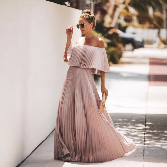 Damklänning maxi – off shoulder – volangkrage – plisserad kjol – luftig passform