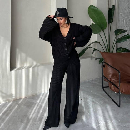 Dam Loungewear Set – Stickad Ribbad – Oversize Passform – Knäppning – Vida Ärmar
