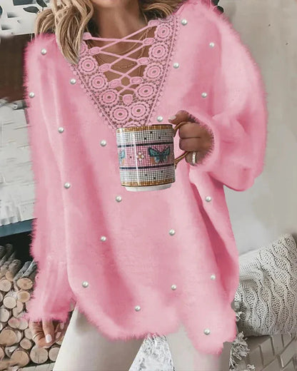 Damtröja med V-Ringning – Oversize Passform – Mjuk Textur – Pärldetaljer