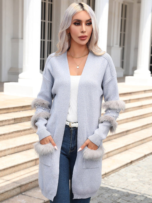 Damkofta – Stickad – Avslappnad Passform – Pärldetaljer – Fuskpäls