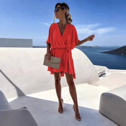 Damklänning omlott – Djup V-ringning – Avslappnad passform – Lätt och luftig