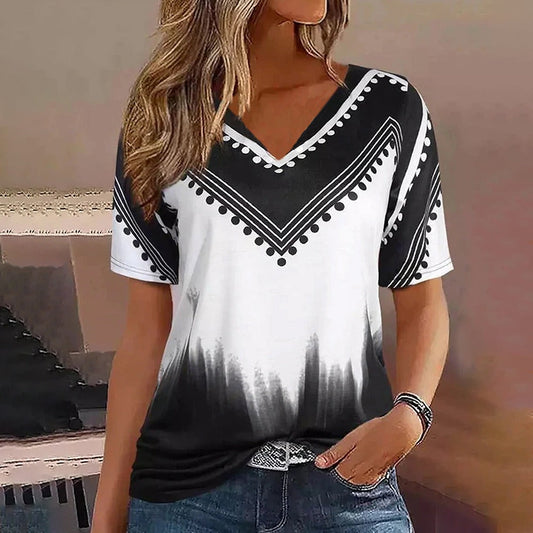 Dam T-shirt – Oversize Passform – V-ringning – Kort Ärm – Randigt Gradientmönster