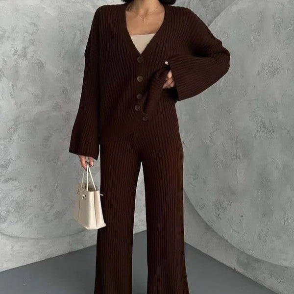 Dam Loungewear Set – Stickad Ribbad – Oversize Passform – Knäppning – Vida Ärmar