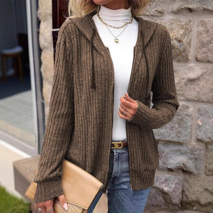 Damstickad tröja – Avslappnad passform – Ribbad struktur – Dragkedja – Huva – Lång ärm