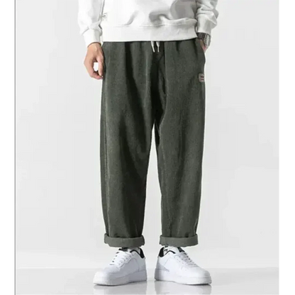 Herrbyxor – Oversized Passform – Ribbad Manchestertyg – Avslappnad Stil