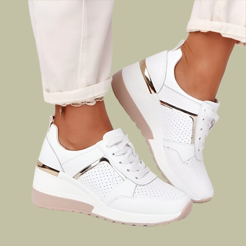 Dam Sneakers – Kilklack – Andningsbart Material – Metallisk Detalj – Vardagsstil
