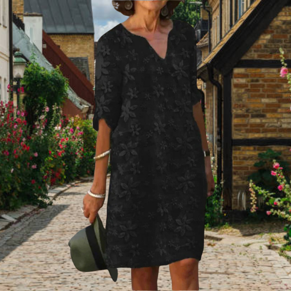 Damklänning – Avslappnad Passform – Knälång – V-ringning – Blombroderad – Luftigt Tyg